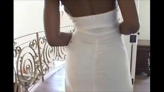 Nyomi a &#039; faighinn a h-anal busted