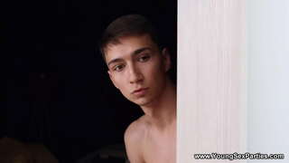 Jóvenes de las Partes de Sexo - Ver como ir absolutamente salvaje montado en su cara y la polla