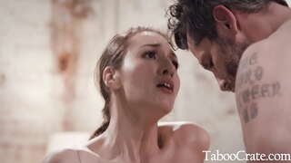 Mans Boss Ir Pelnījis Mani - Bella Rolland