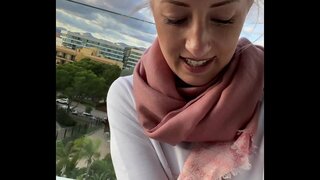 Fingering al kulmino en majorcan hotelo sur galerio!